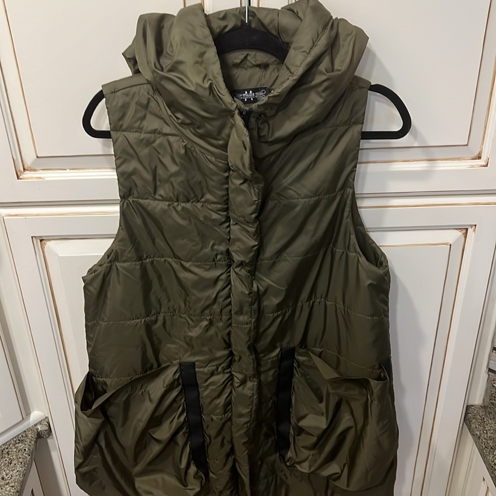 Muza Long Army Green Puffer Vest w/Hood SZ S